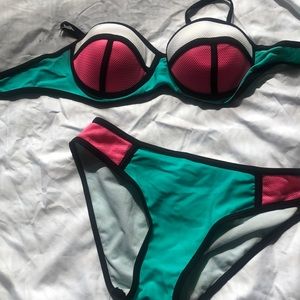 COLOR BLOCK BIKINI!💕